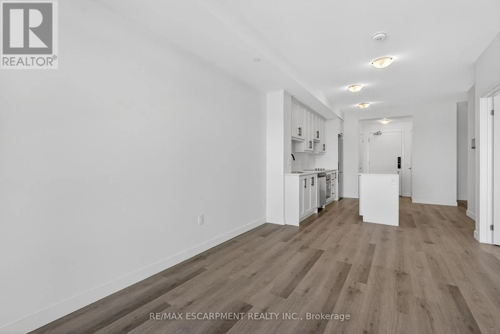 703 - 461 GREEN ROAD