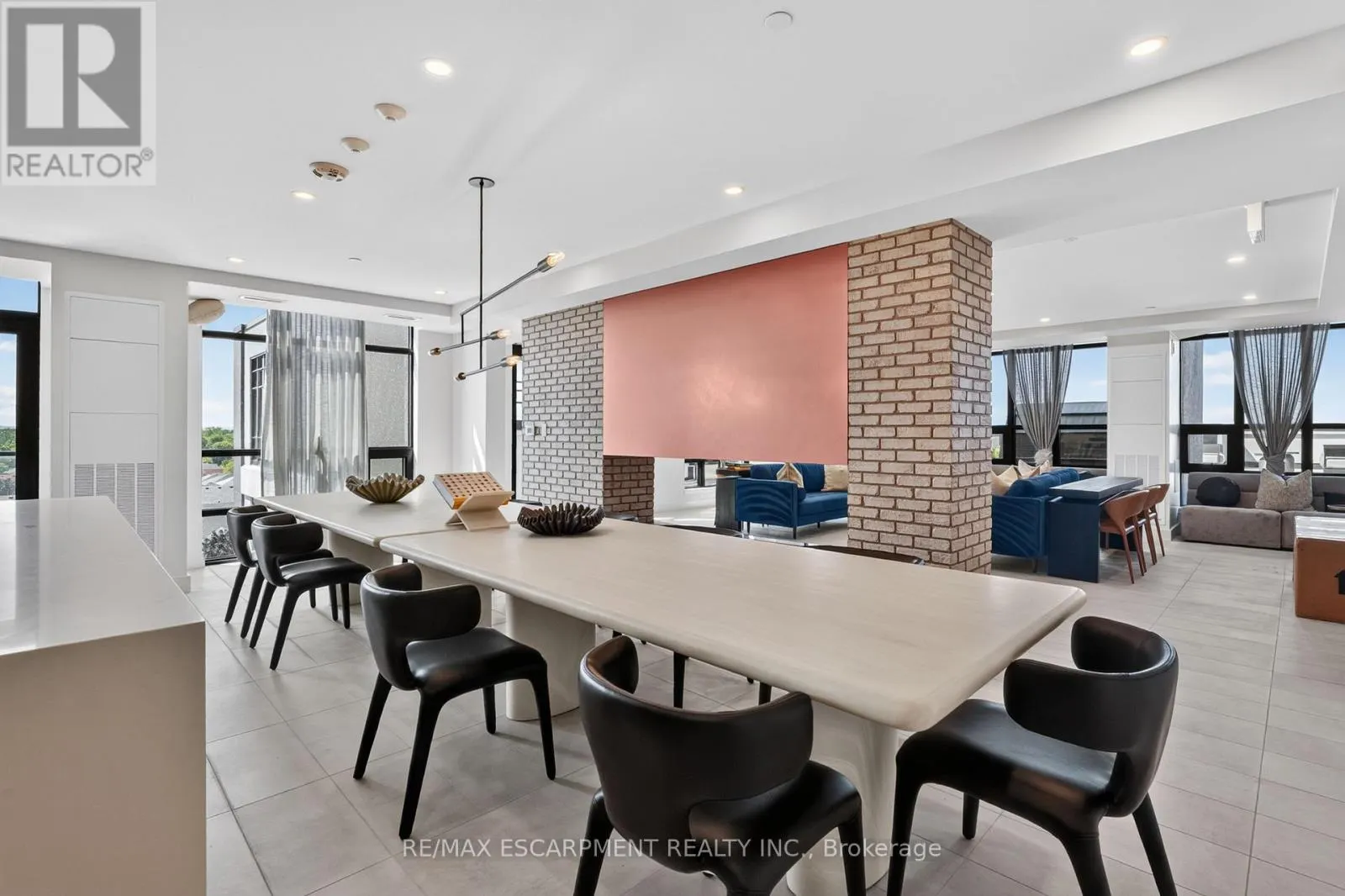 703 - 461 GREEN ROAD