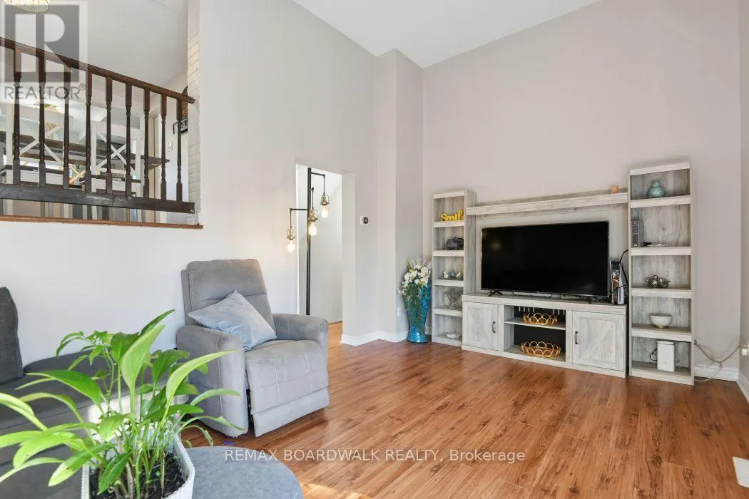 17 - 2296 ORIENT PARK DRIVE