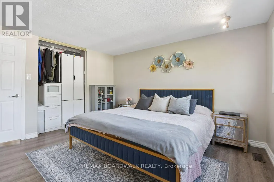 17 - 2296 ORIENT PARK DRIVE