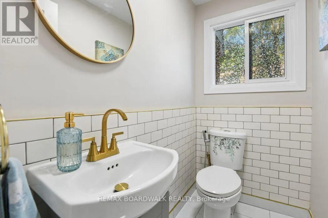 17 - 2296 ORIENT PARK DRIVE