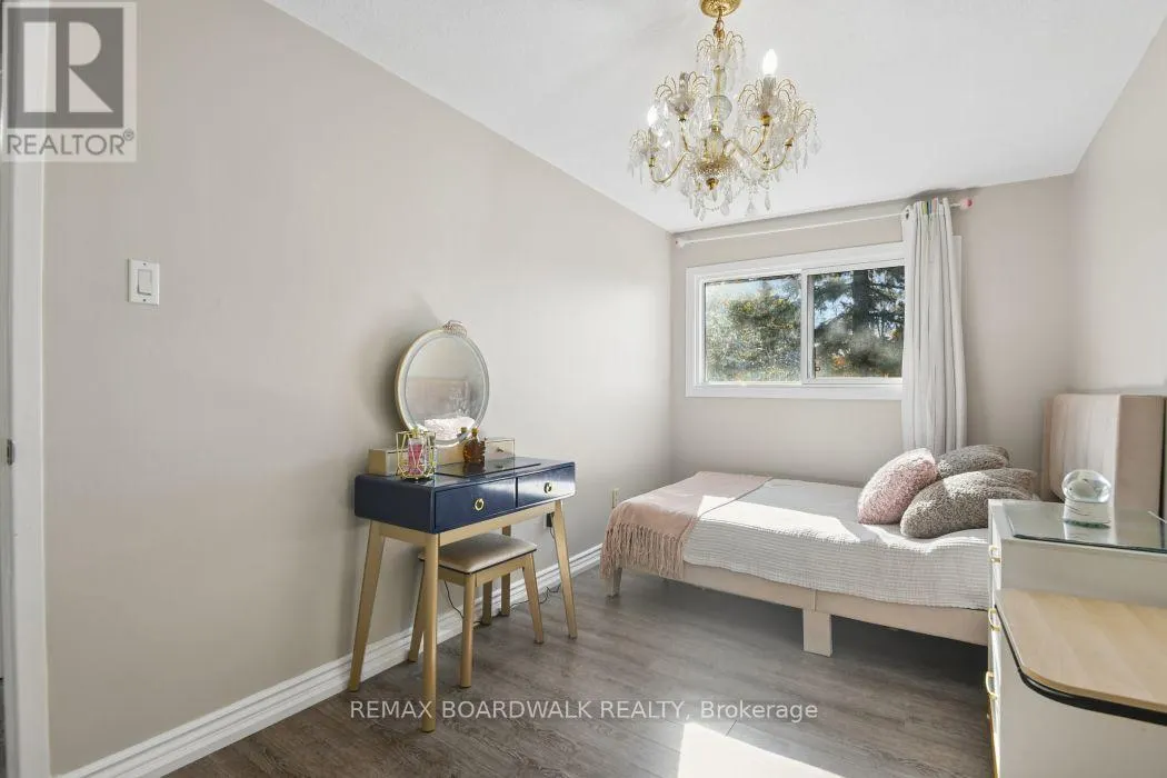 17 - 2296 ORIENT PARK DRIVE