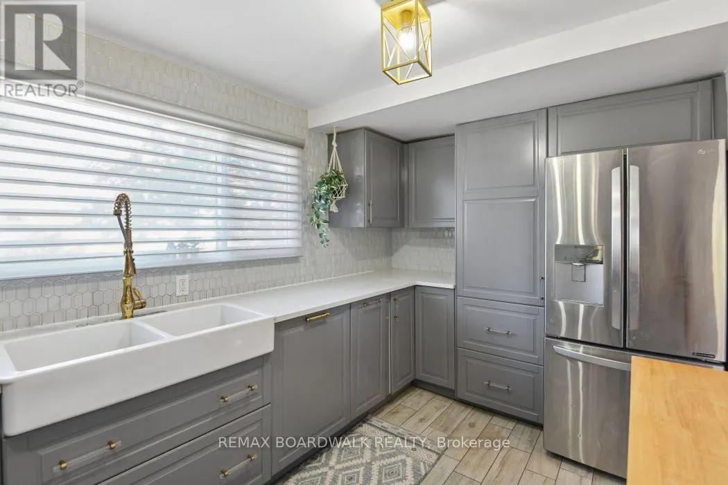 17 - 2296 ORIENT PARK DRIVE
