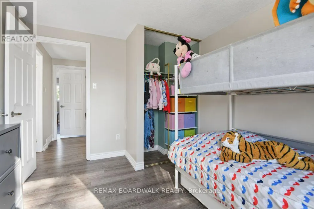17 - 2296 ORIENT PARK DRIVE