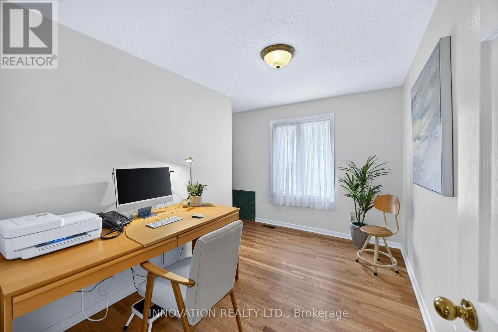 11 WELKIN CRESCENT