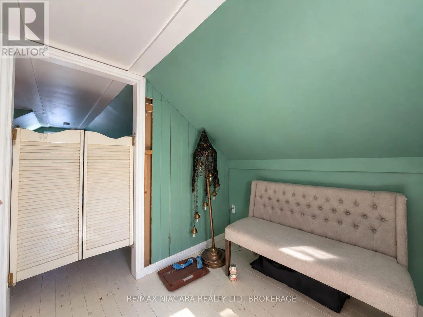 118 LINCOLN ROAD E