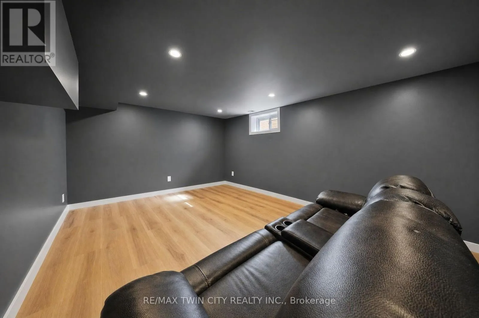 25 CEDARLAND DRIVE