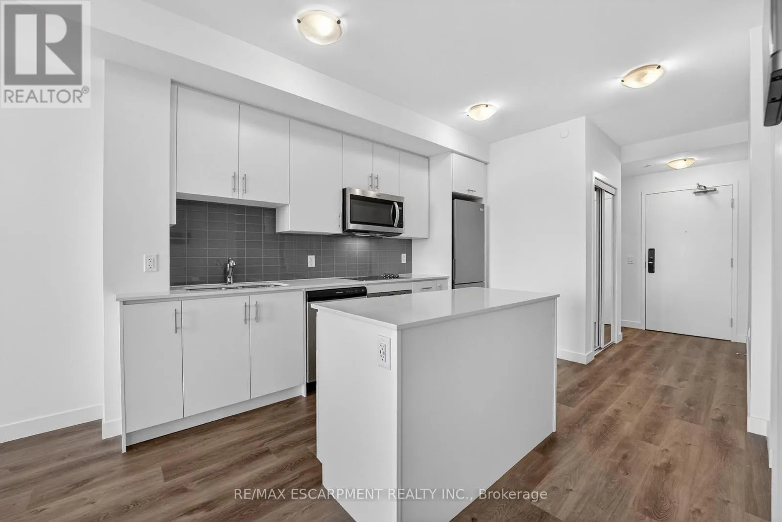 822 - 461 GREEN ROAD