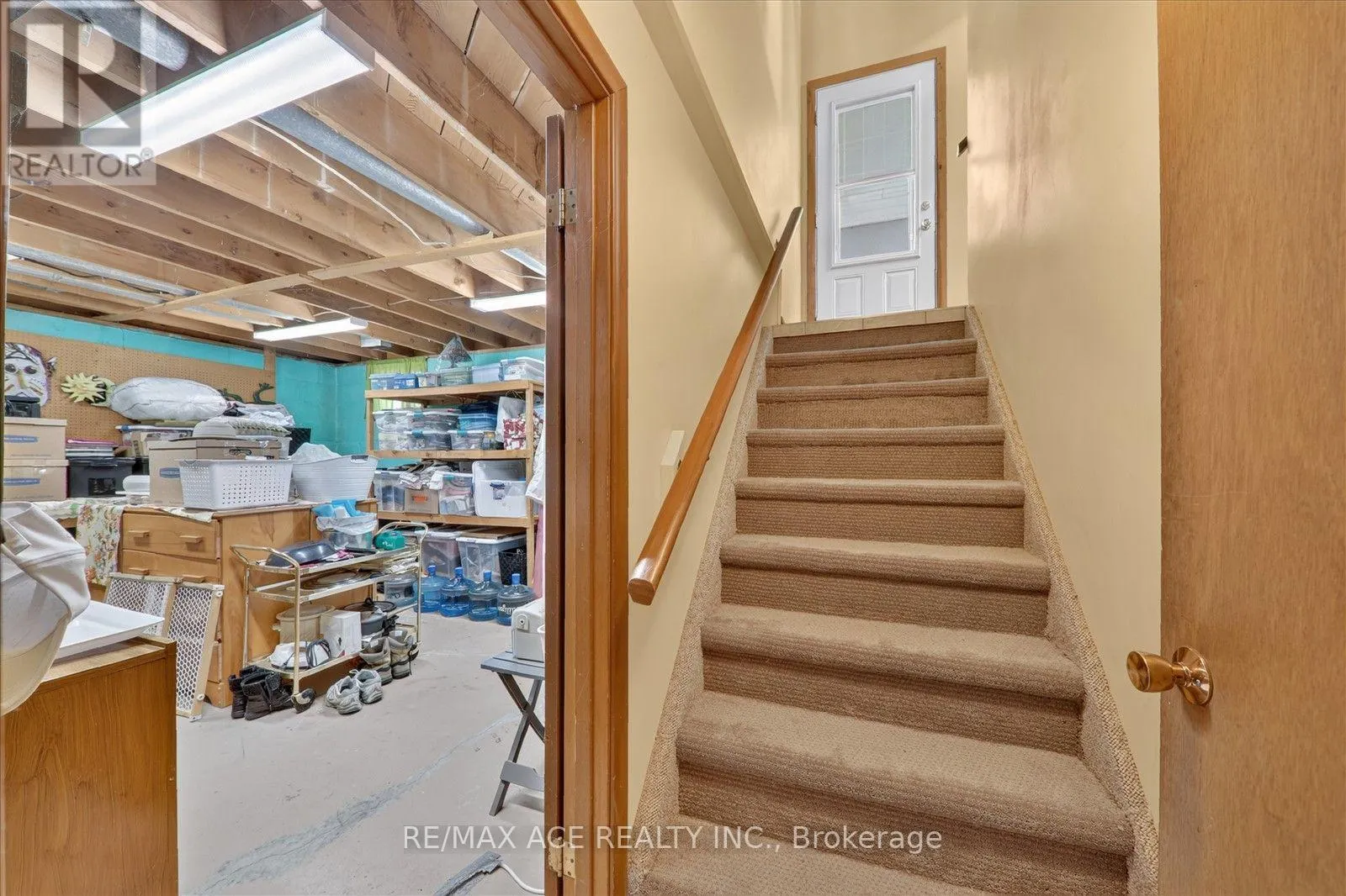 18 HENEAGE STREET