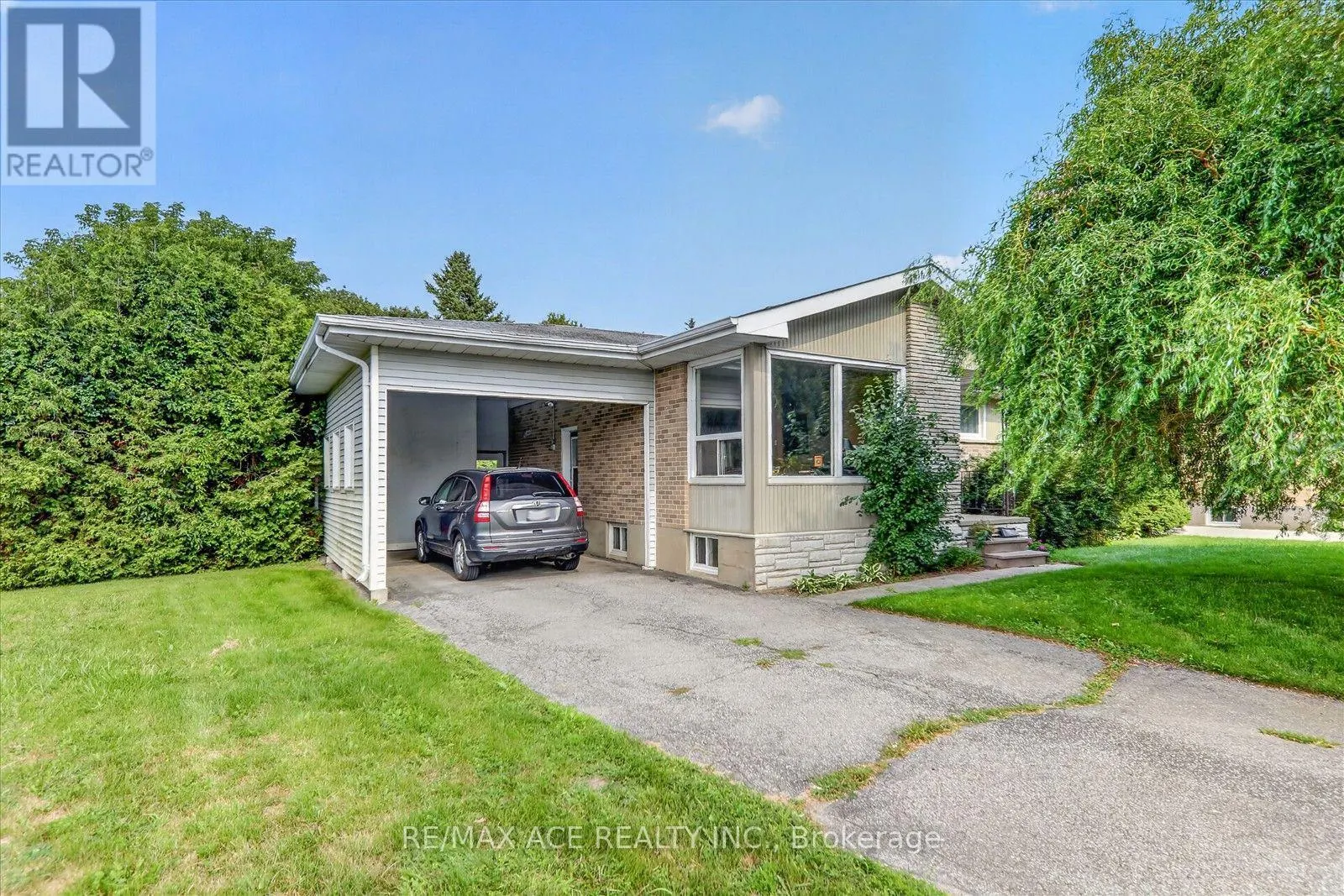18 HENEAGE STREET
