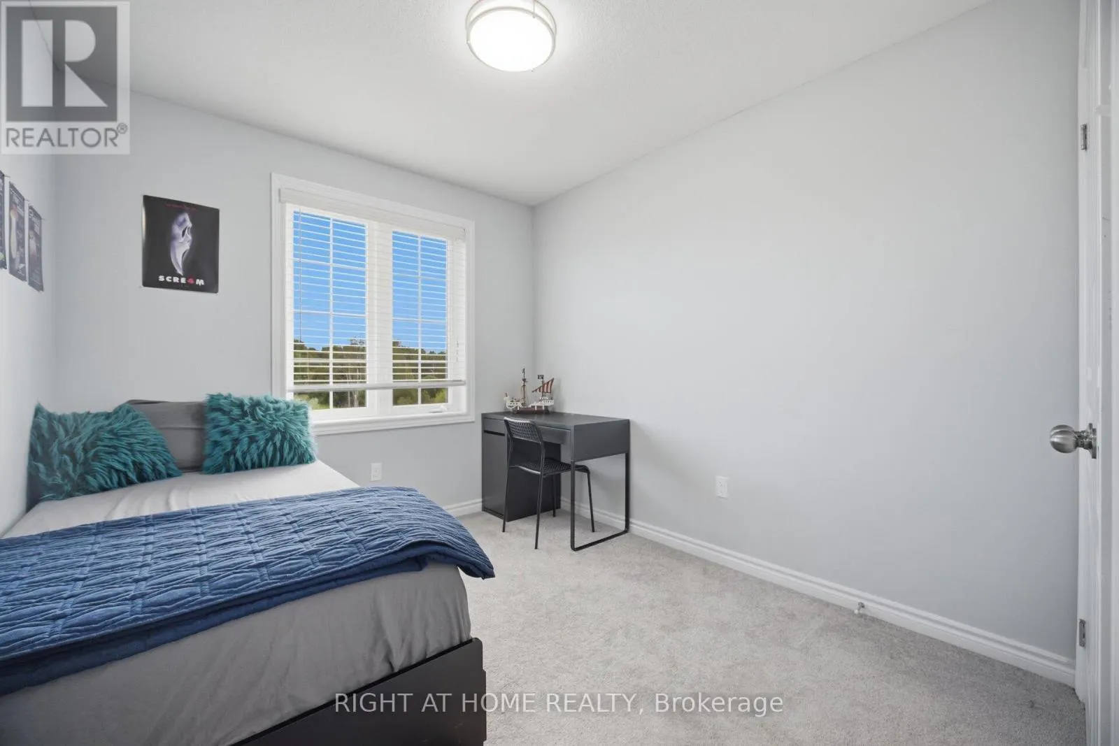 73 - 88 DECORSO DRIVE