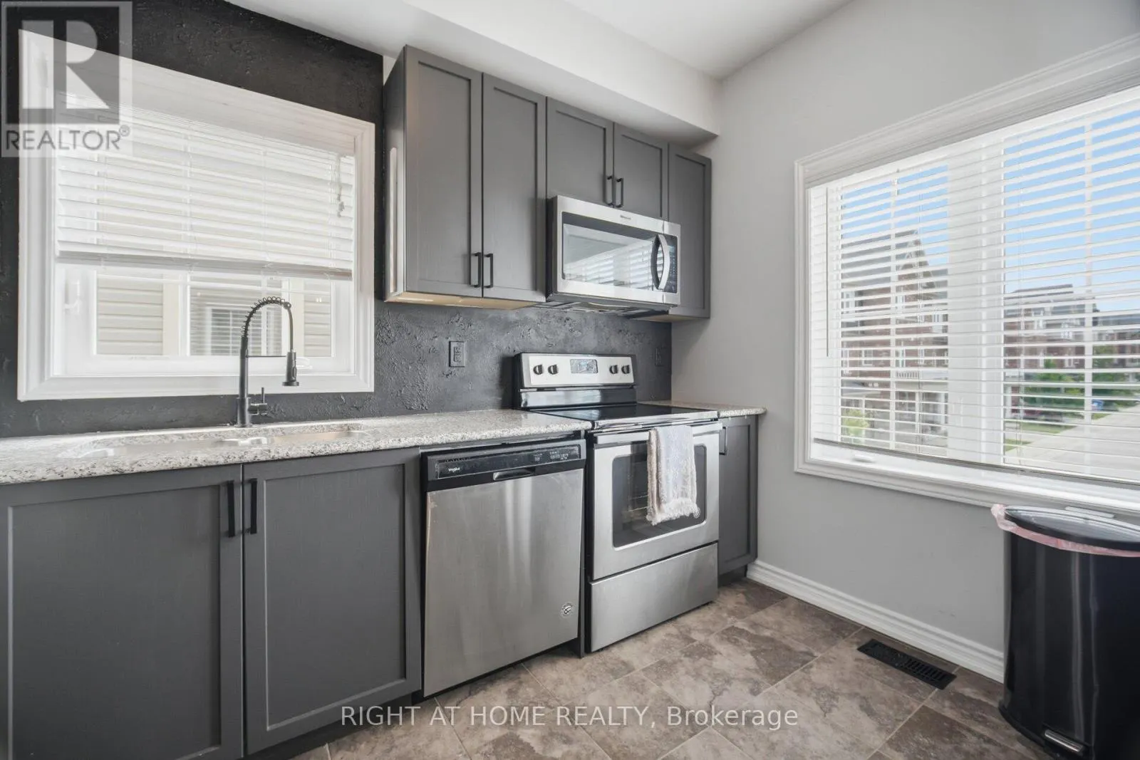 73 - 88 DECORSO DRIVE