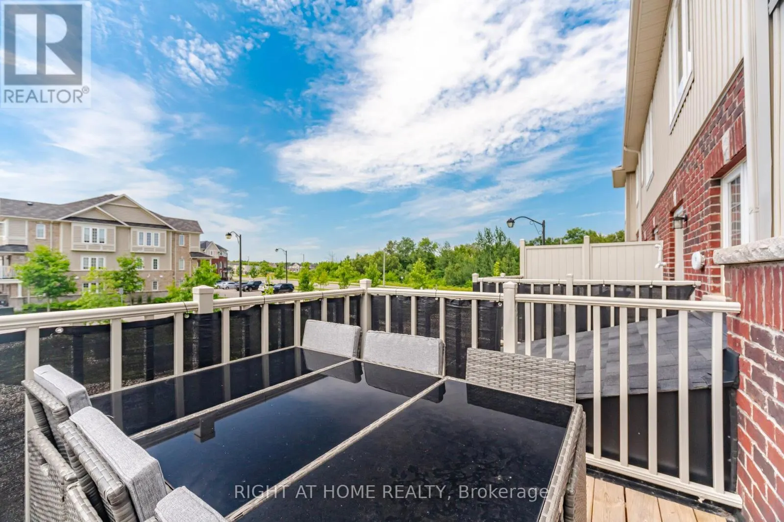 73 - 88 DECORSO DRIVE