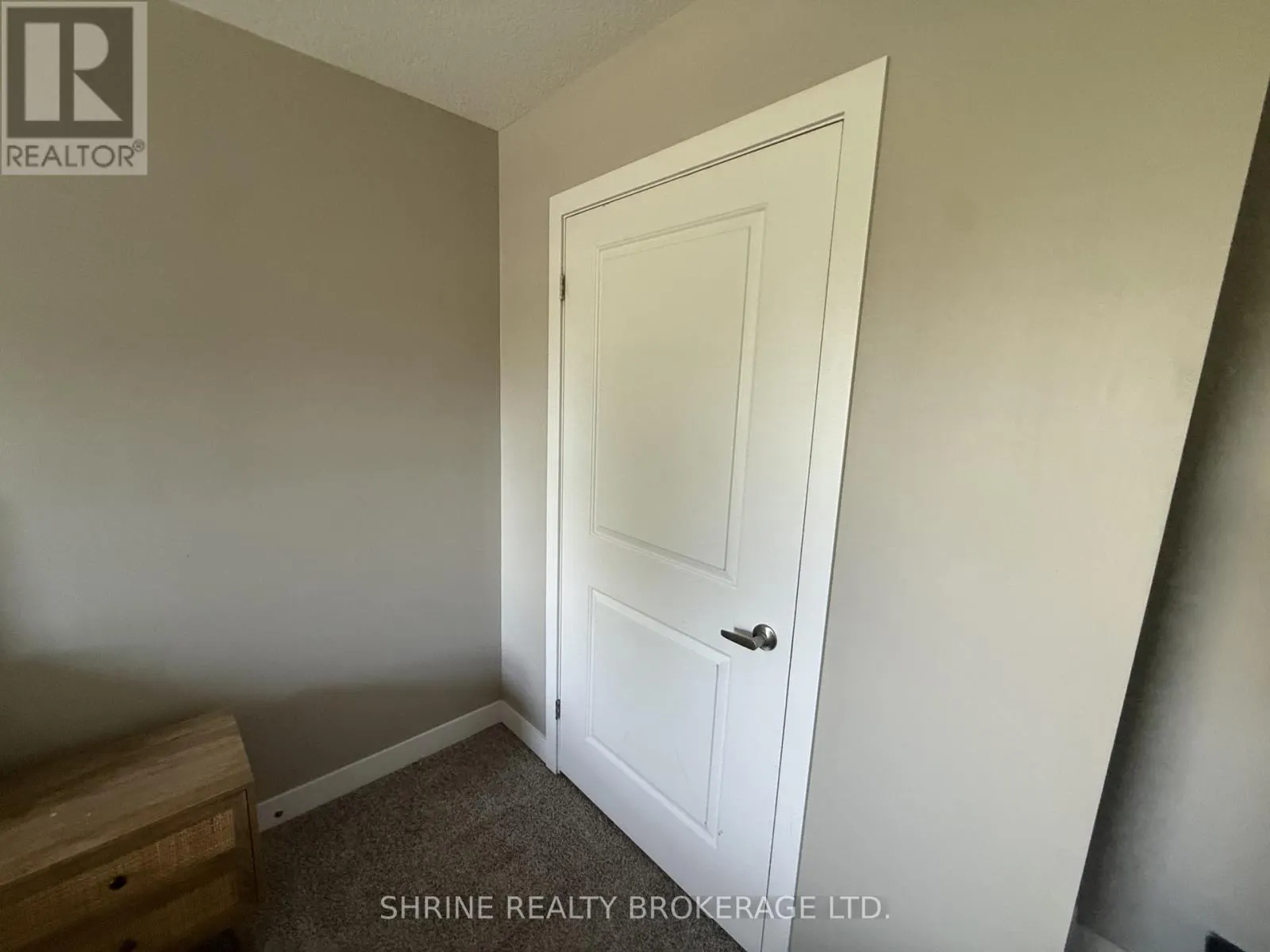 6A - 439 ATHLONE AVENUE #6A
