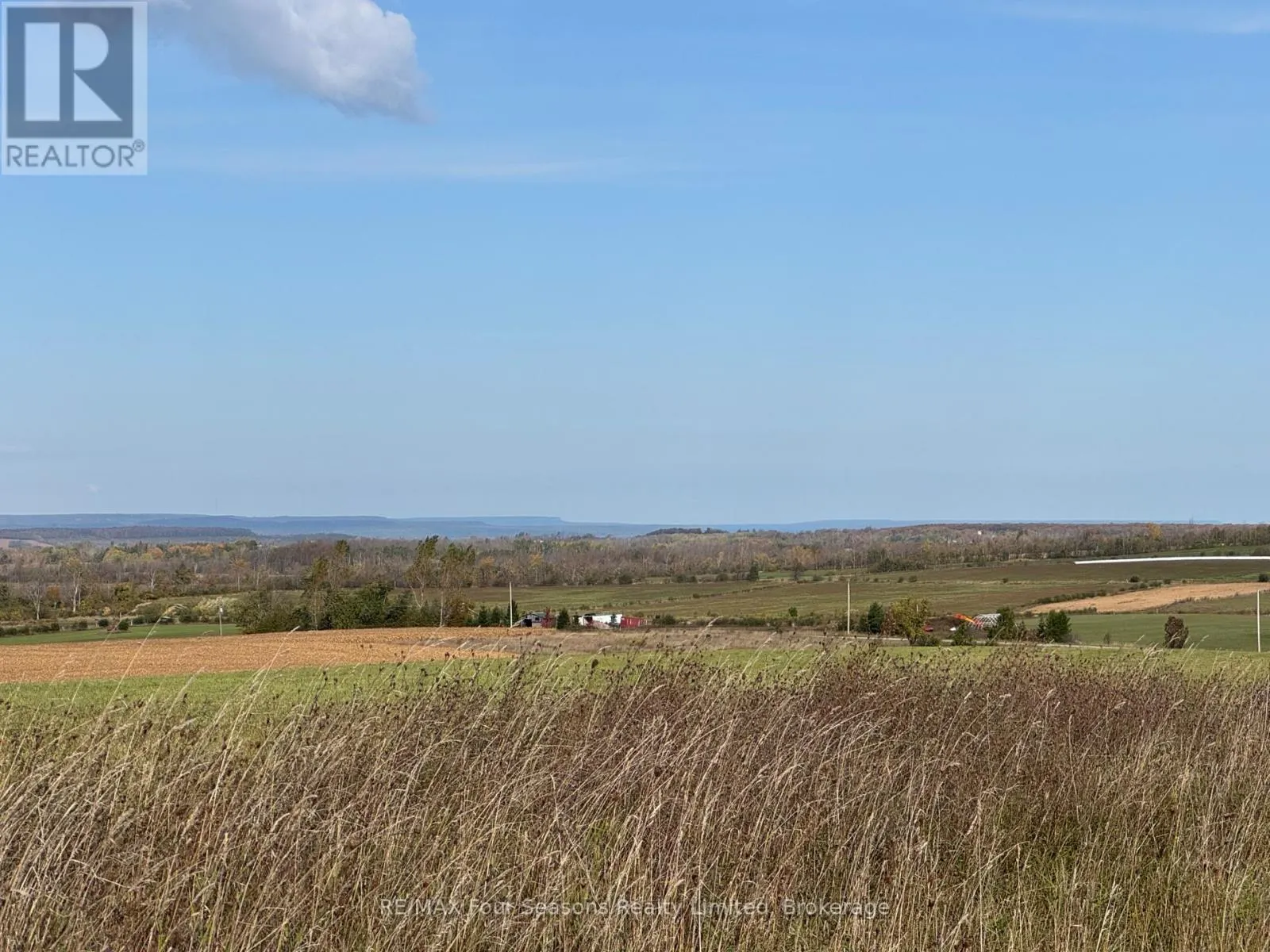 NORTH 1/2 LOT 25 ST VINCENT SYDENHAM TOWNLINE N