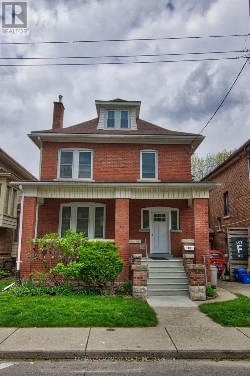 2 - 70 SPADINA AVENUE