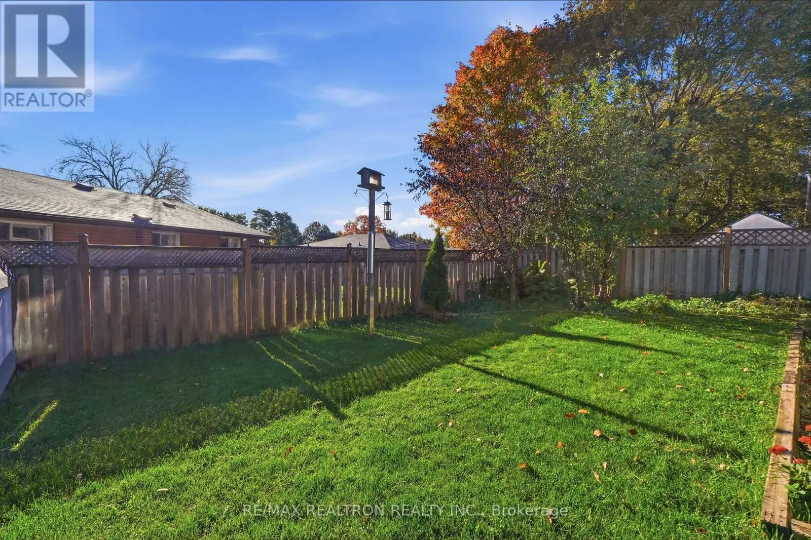 65 MCILWRAITH CRESCENT