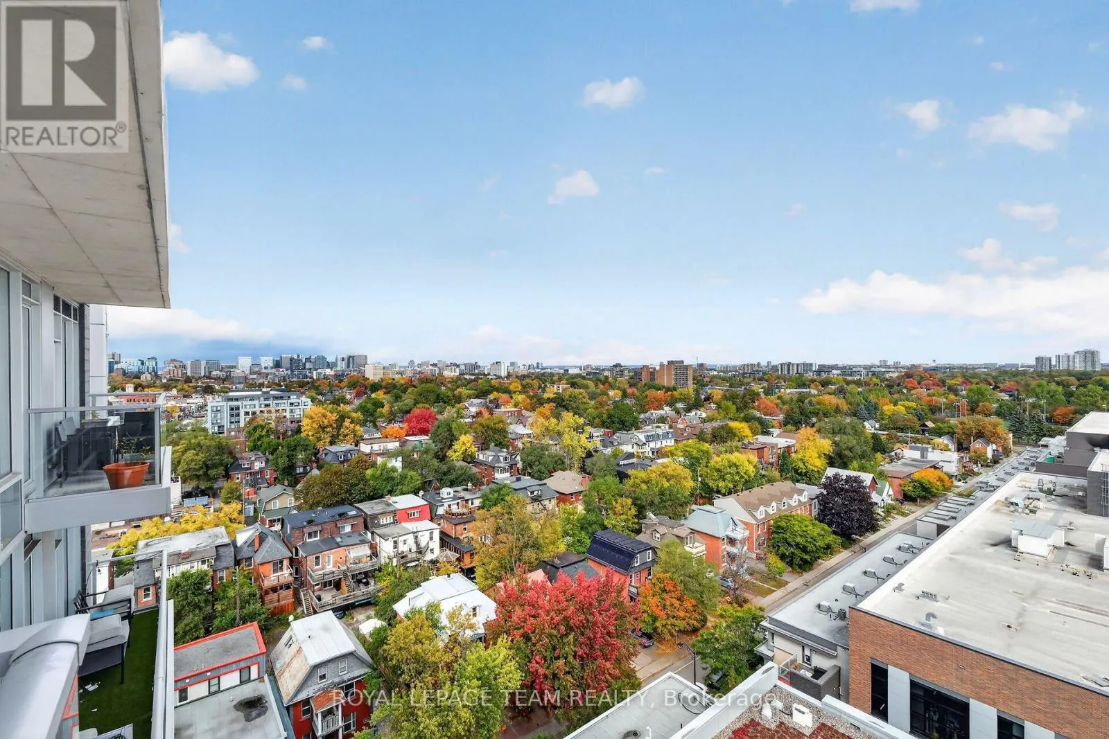 1102 - 118 HOLMWOOD AVENUE