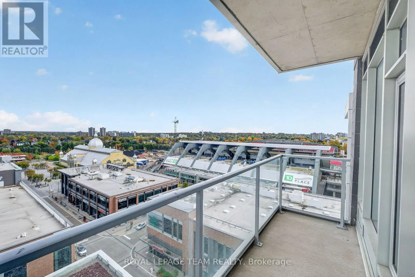 1102 - 118 HOLMWOOD AVENUE