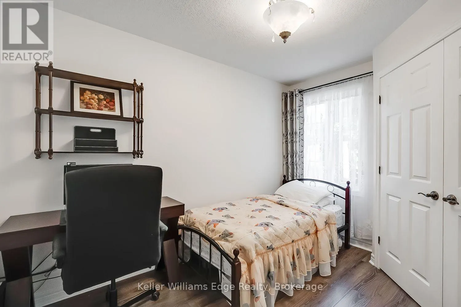 46 SUNNYCROFT COURT W