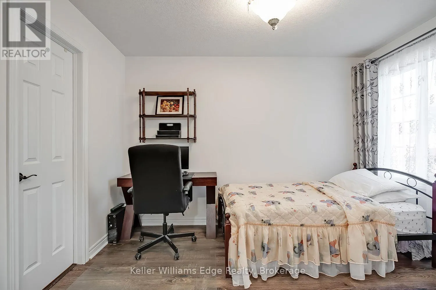 46 SUNNYCROFT COURT W