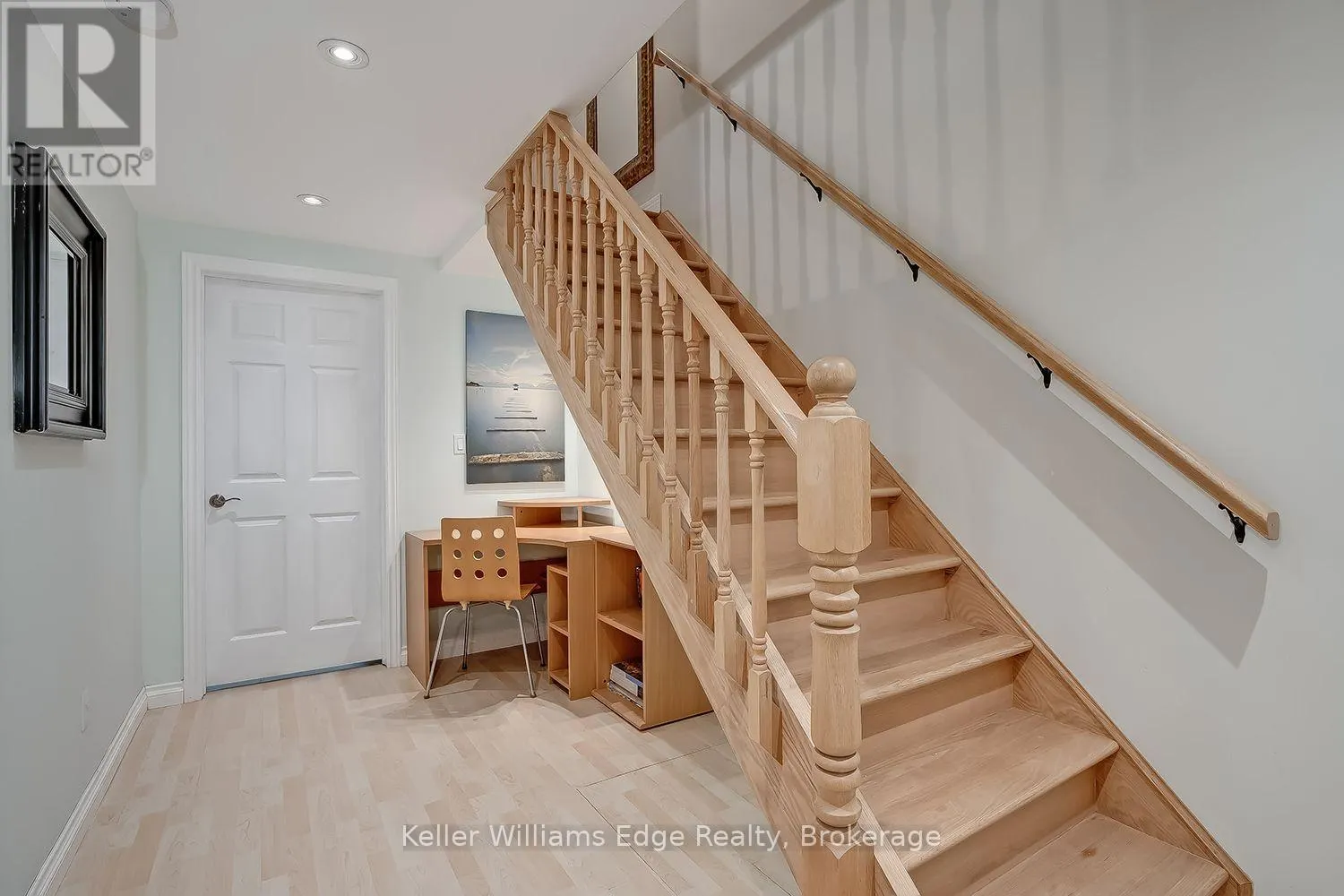 46 SUNNYCROFT COURT W