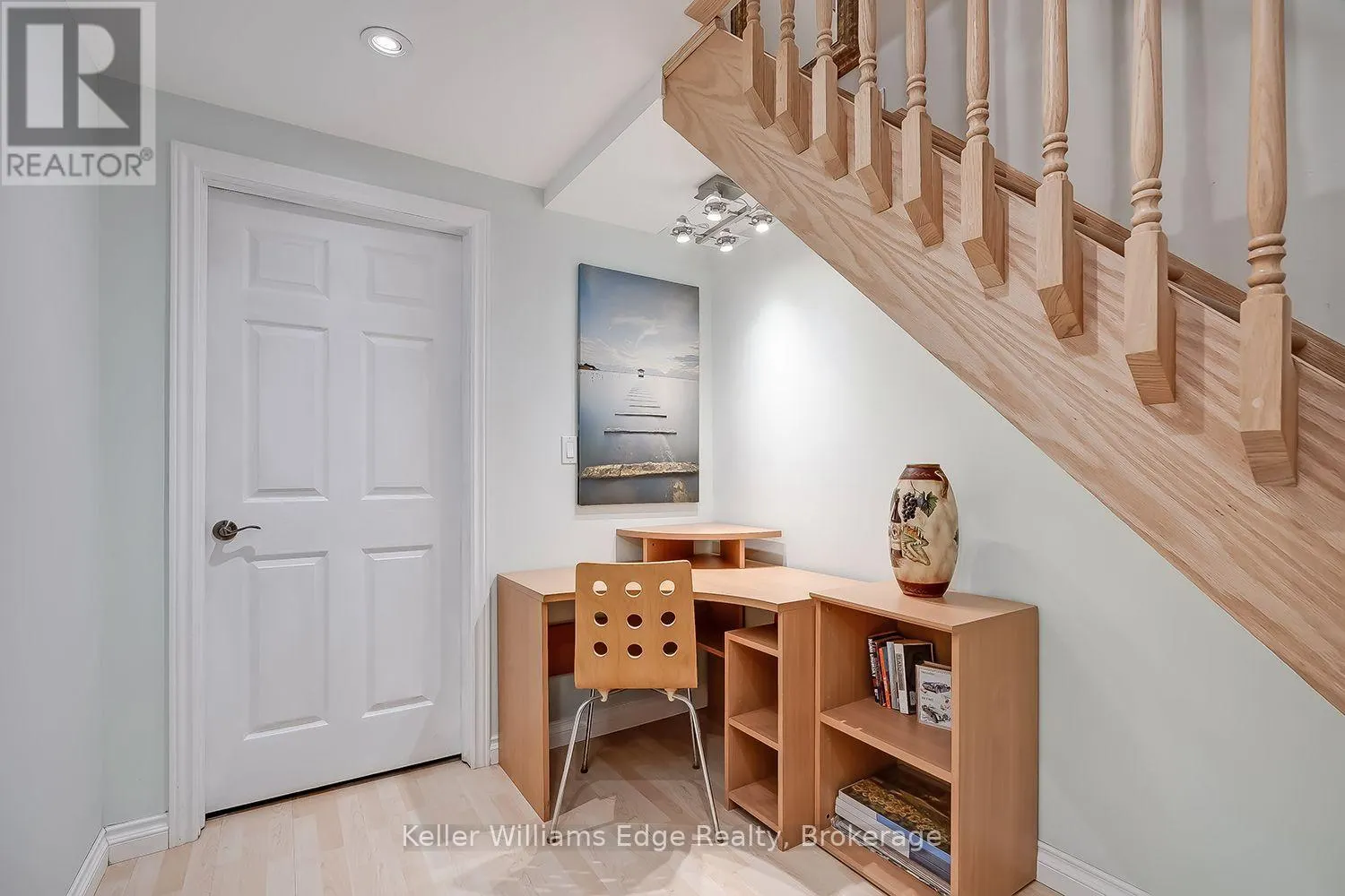 46 SUNNYCROFT COURT W