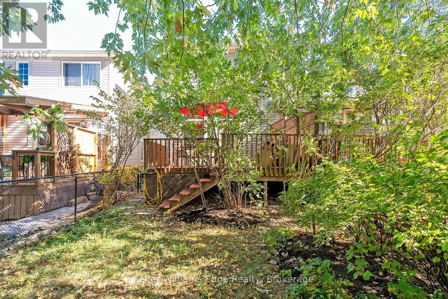 46 SUNNYCROFT COURT W