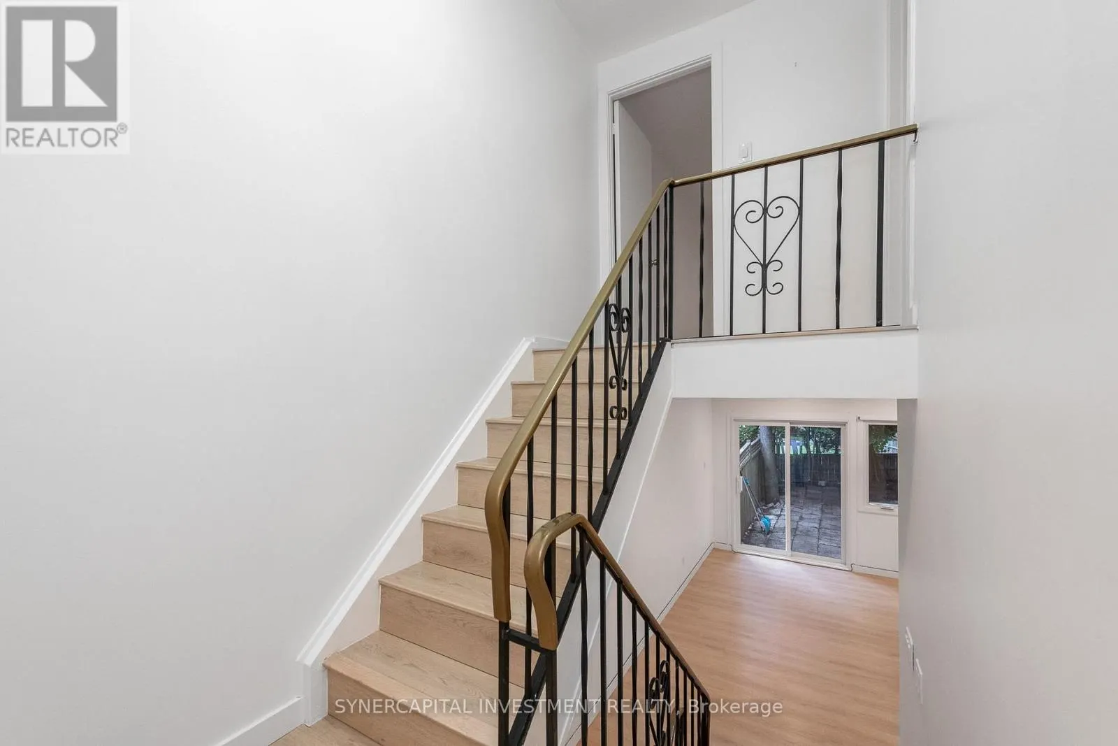 50 TYBALT CRESCENT