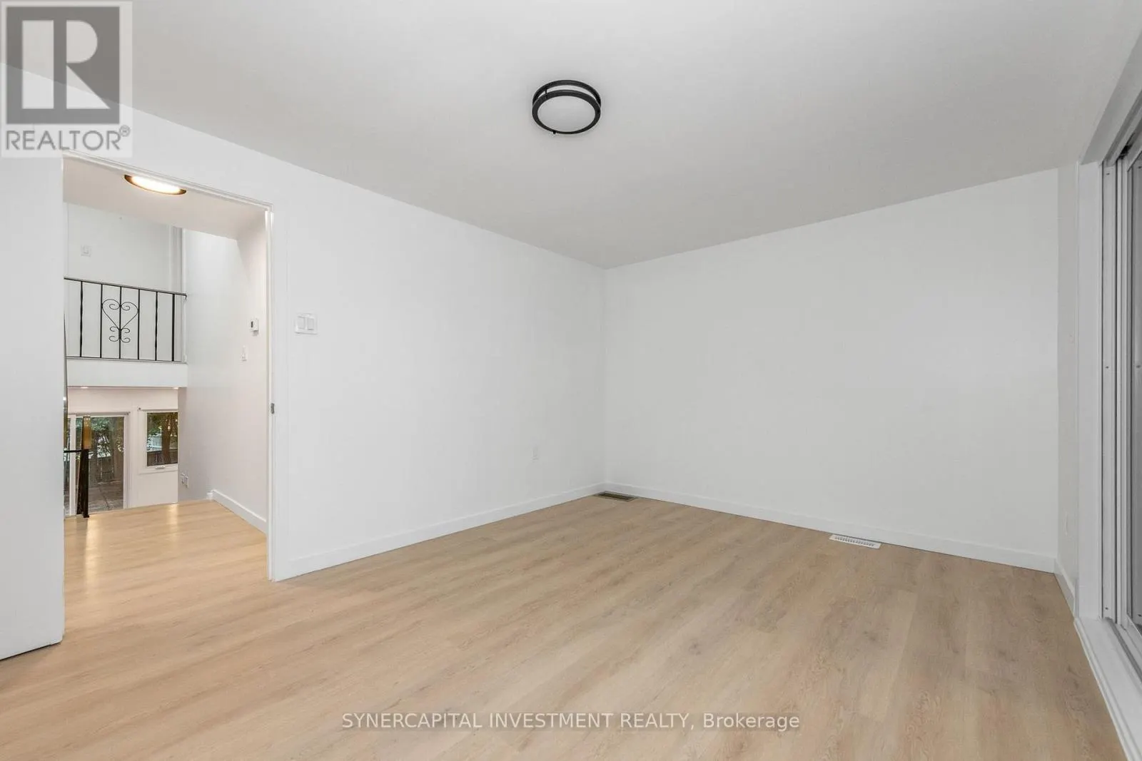 50 TYBALT CRESCENT