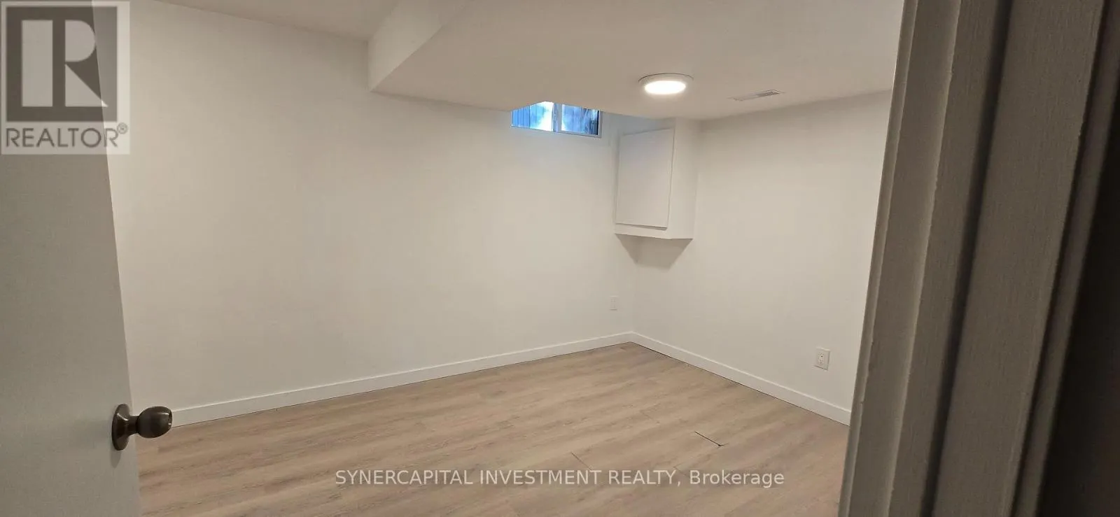 50 TYBALT CRESCENT