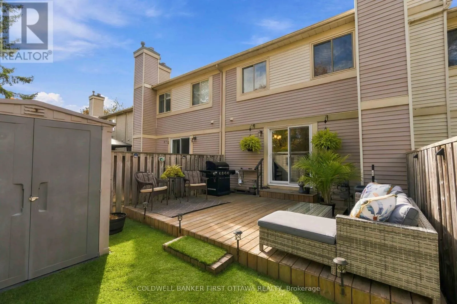 593 CANOTIA PLACE