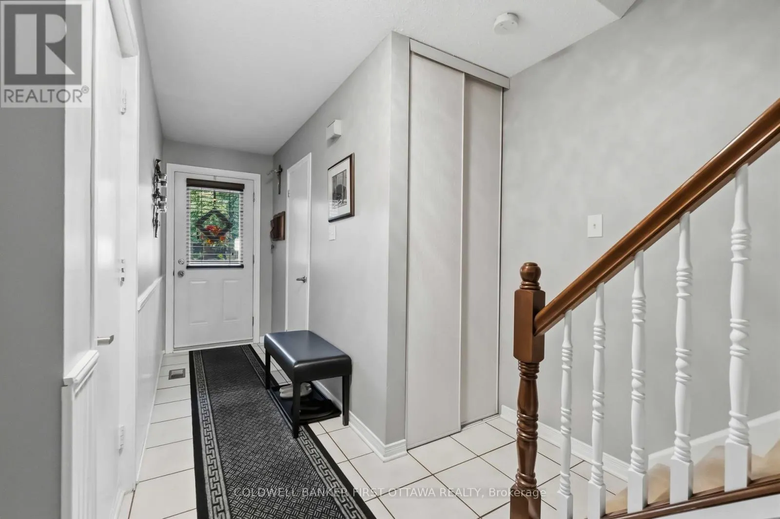 593 CANOTIA PLACE