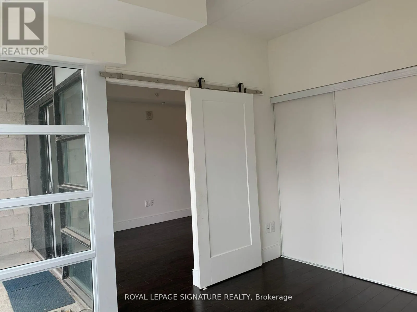 307 - 15 PRINCE ALBERT BOULEVARD