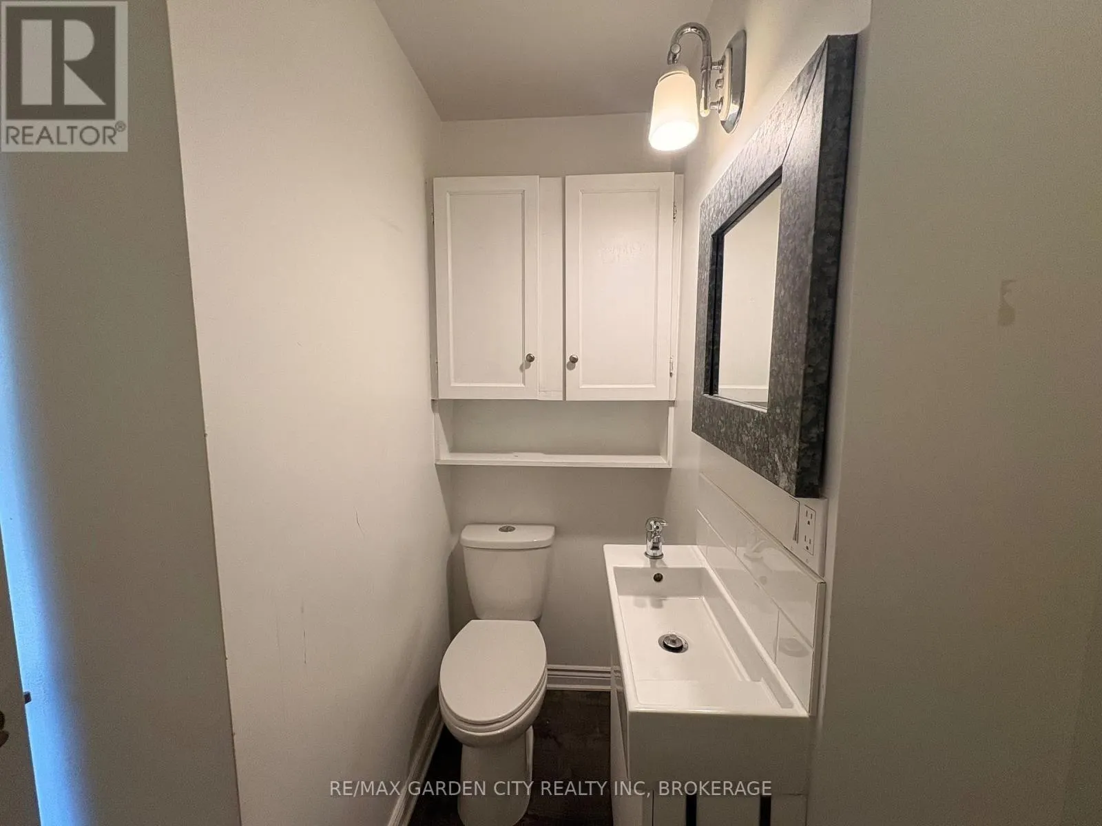6 - 1419 PELHAM STREET #6