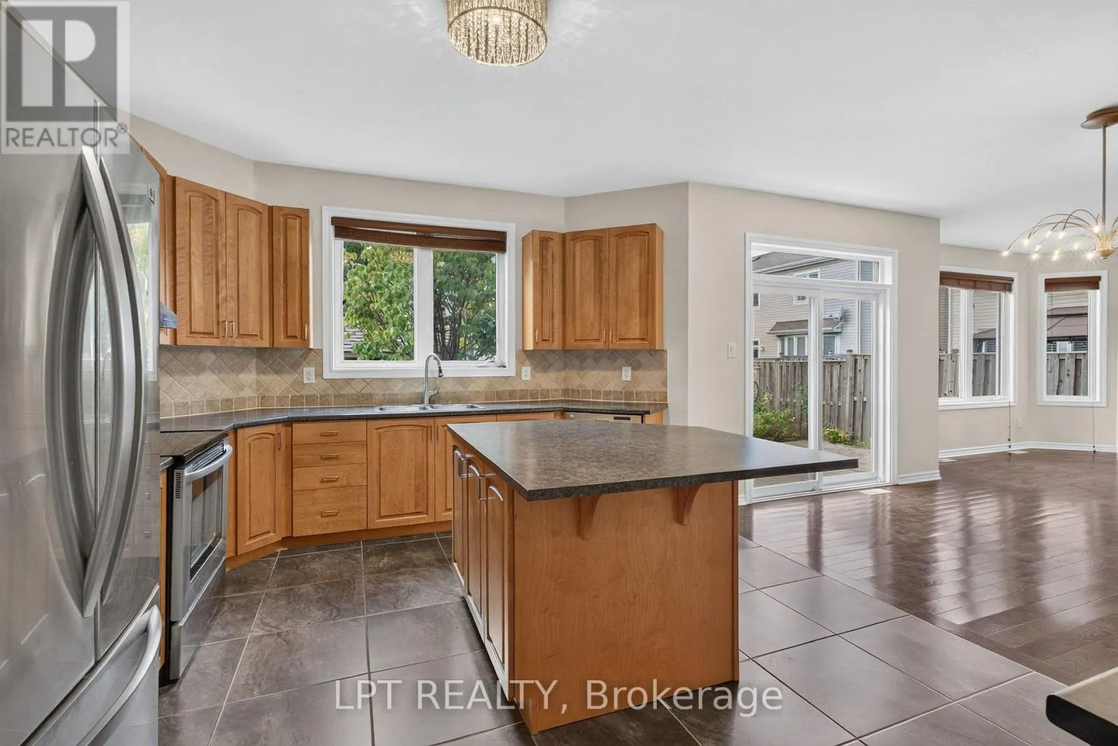2632 WATERMUSIC BAY CRESCENT