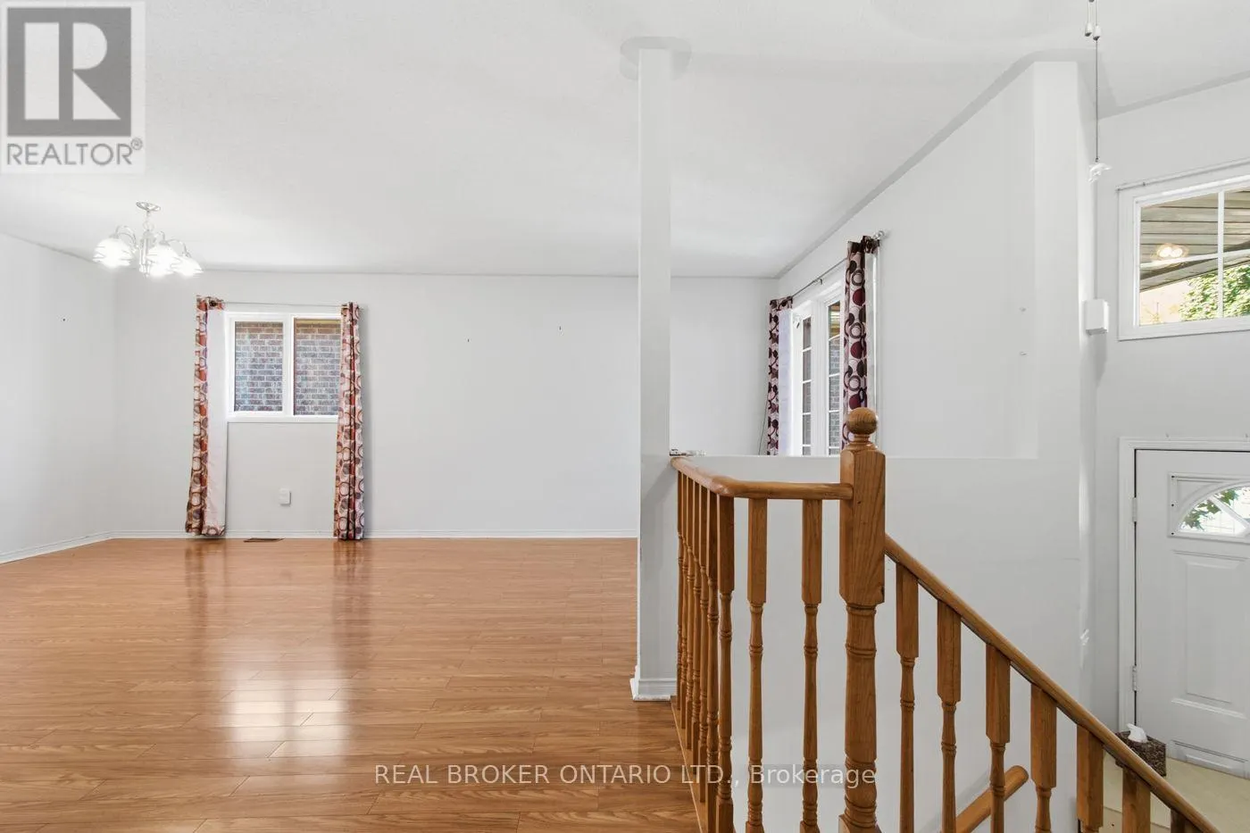 23 MADISON COURT W
