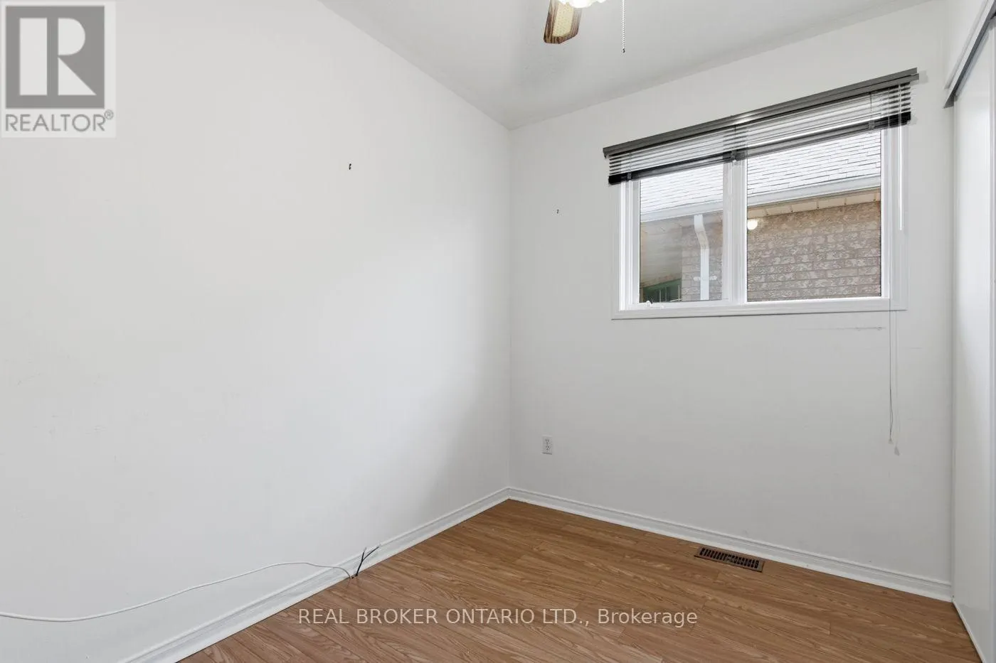 23 MADISON COURT W