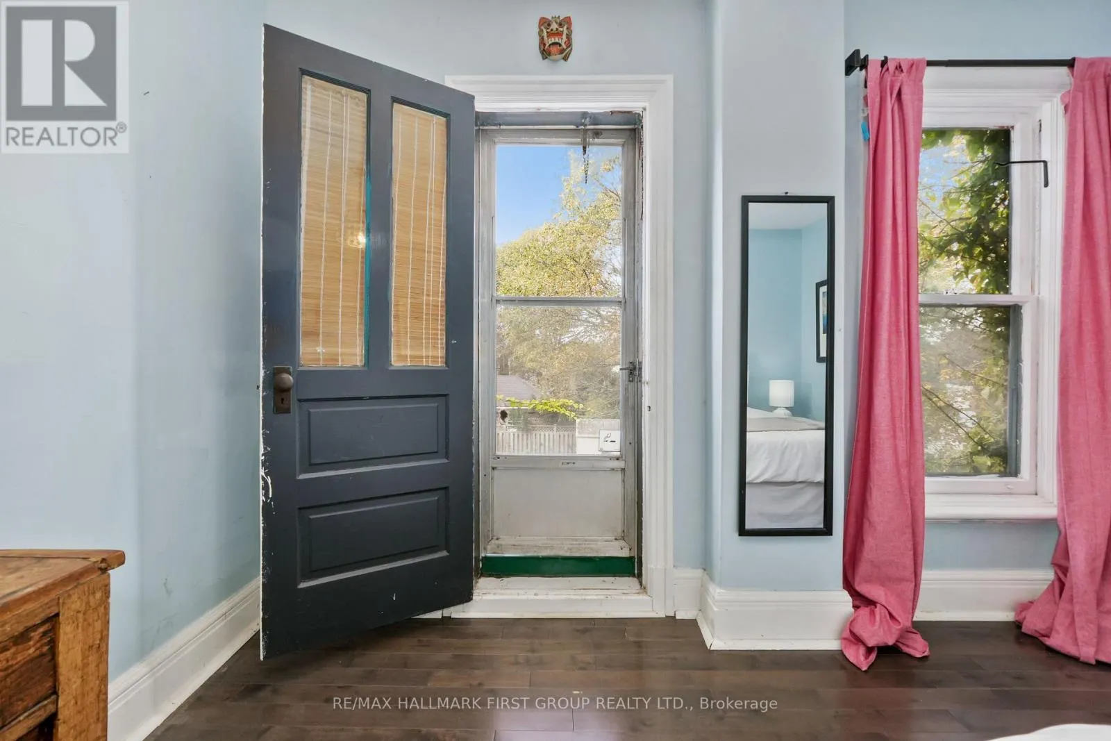44 JAMES STREET W