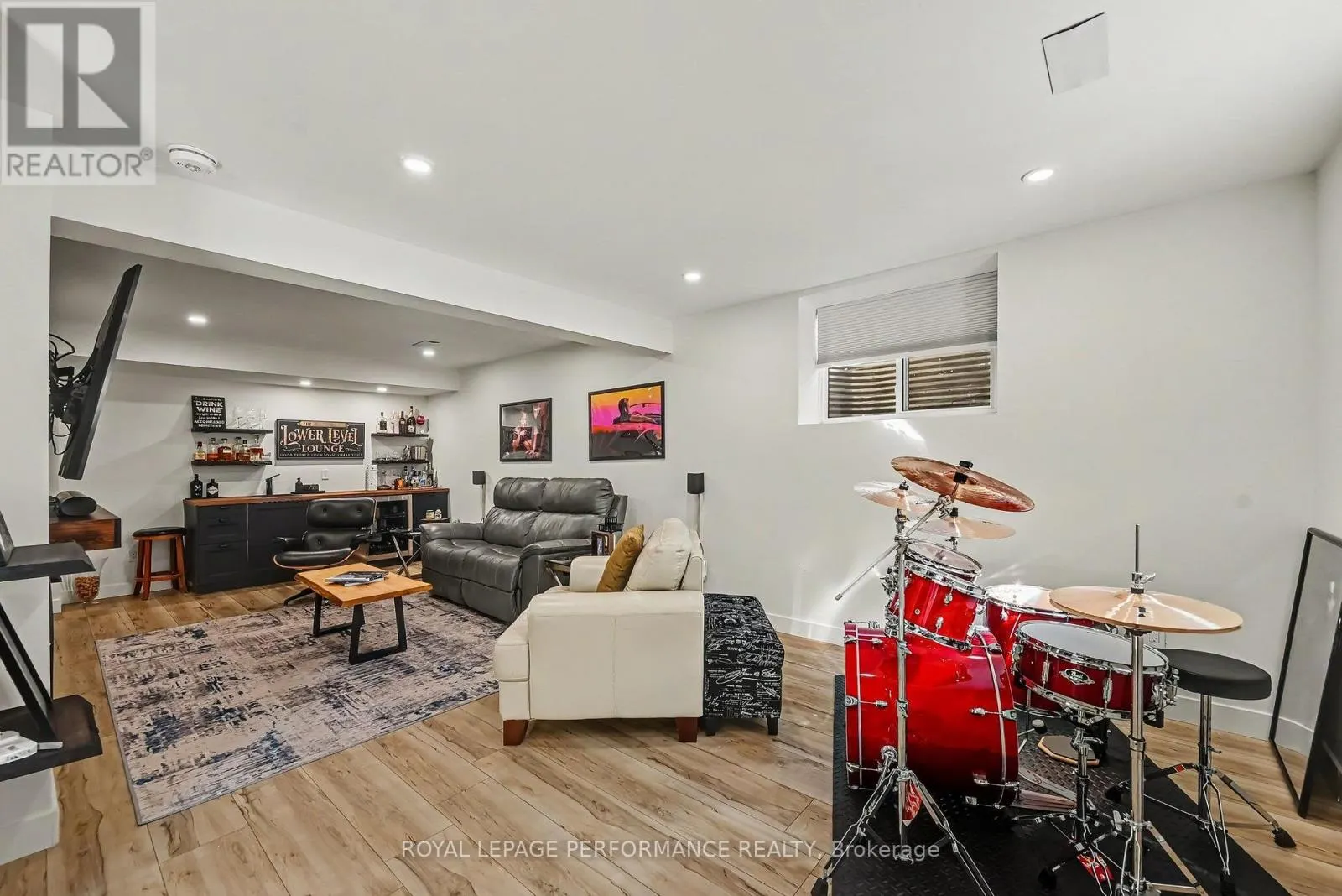 234 BELLWOOD DRIVE
