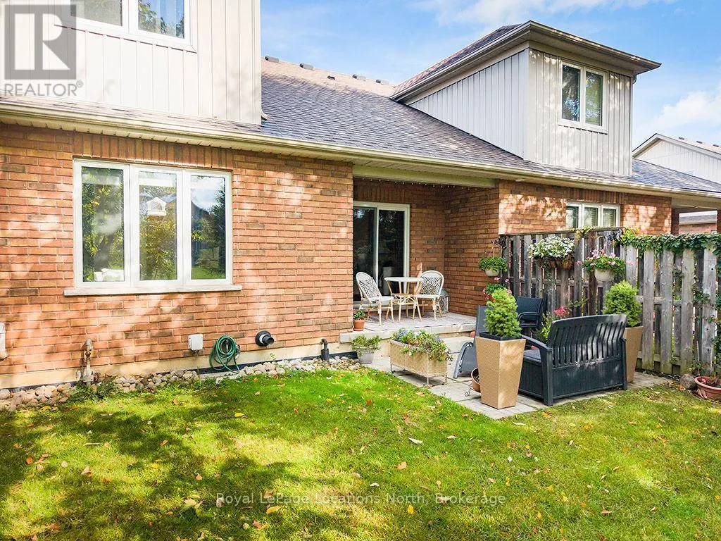 9 RUSSETT DRIVE