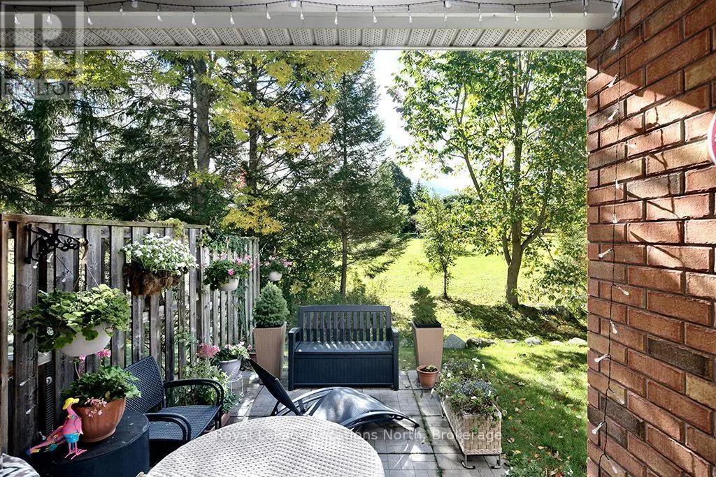 9 RUSSETT DRIVE