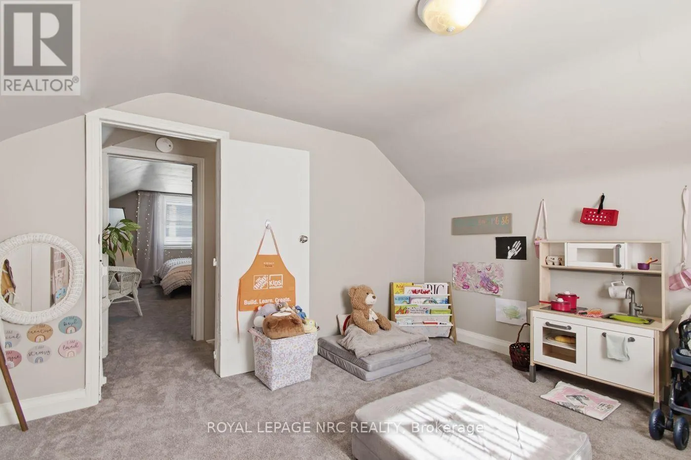 113 LYONS AVENUE