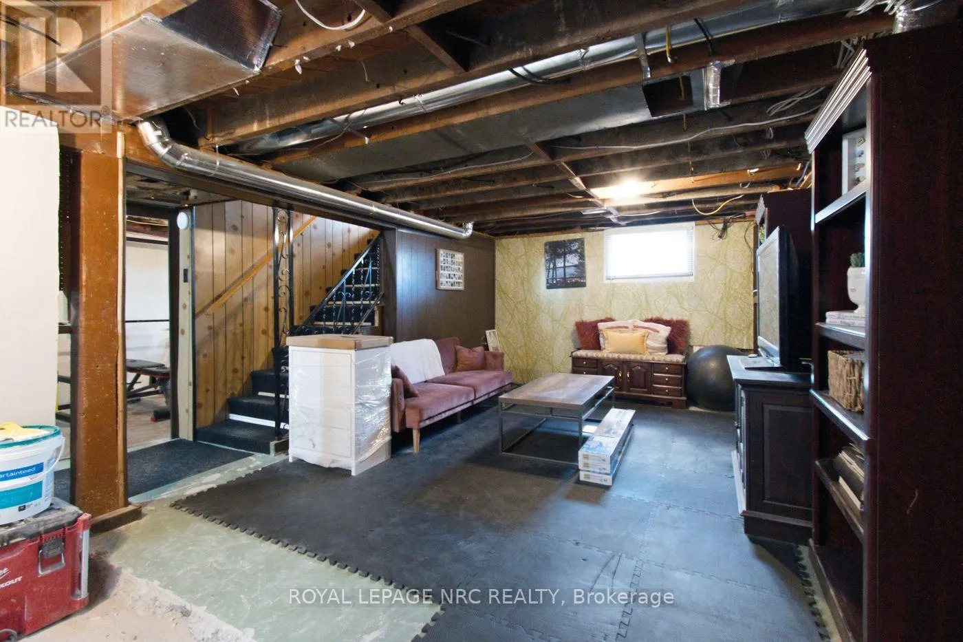 113 LYONS AVENUE