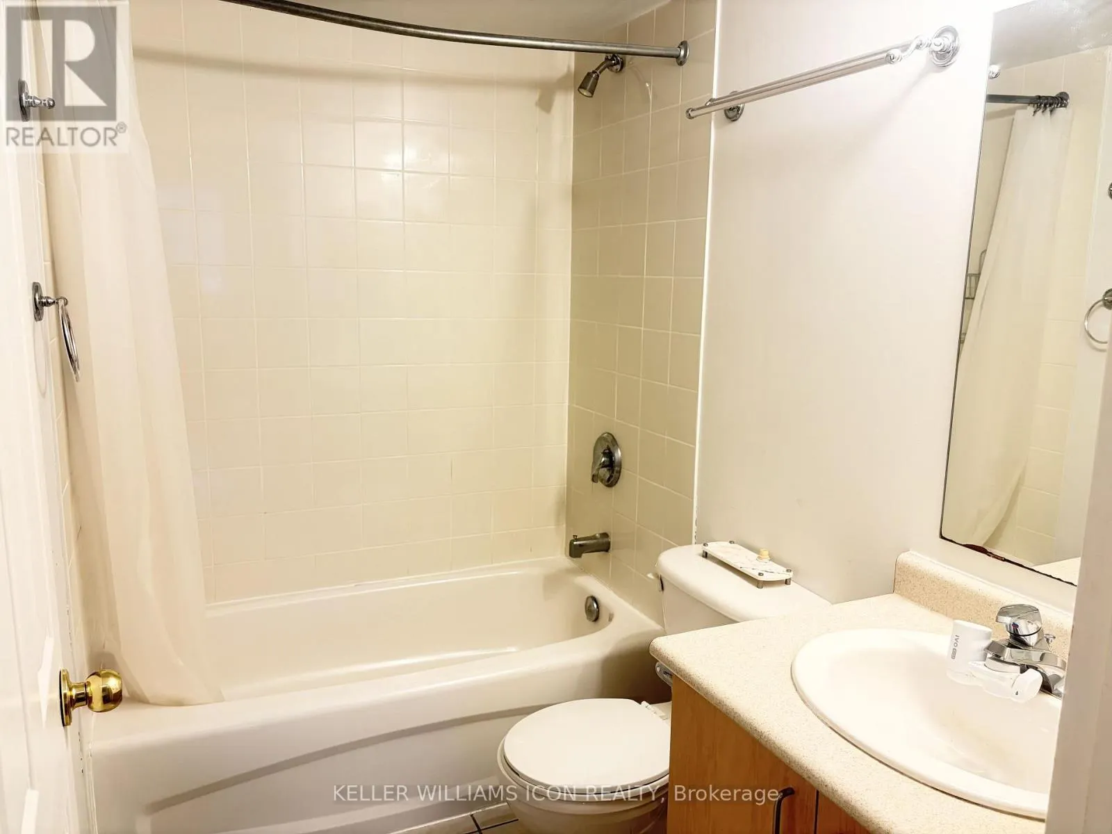 105 - 429 SOMERSET STREET W