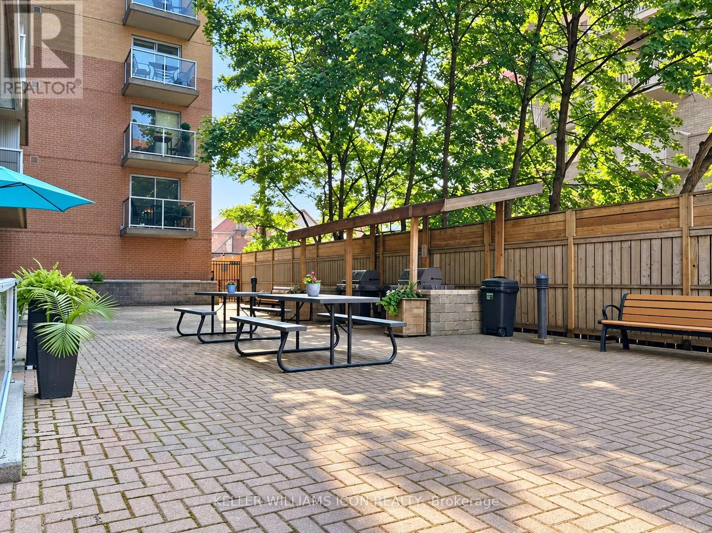 105 - 429 SOMERSET STREET W
