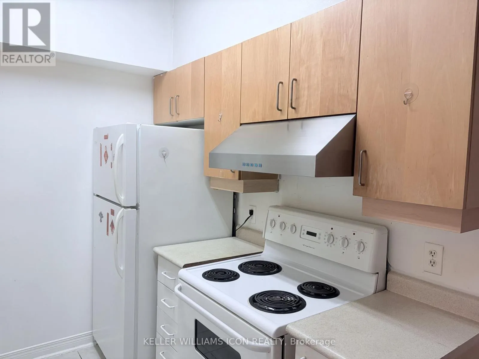105 - 429 SOMERSET STREET W