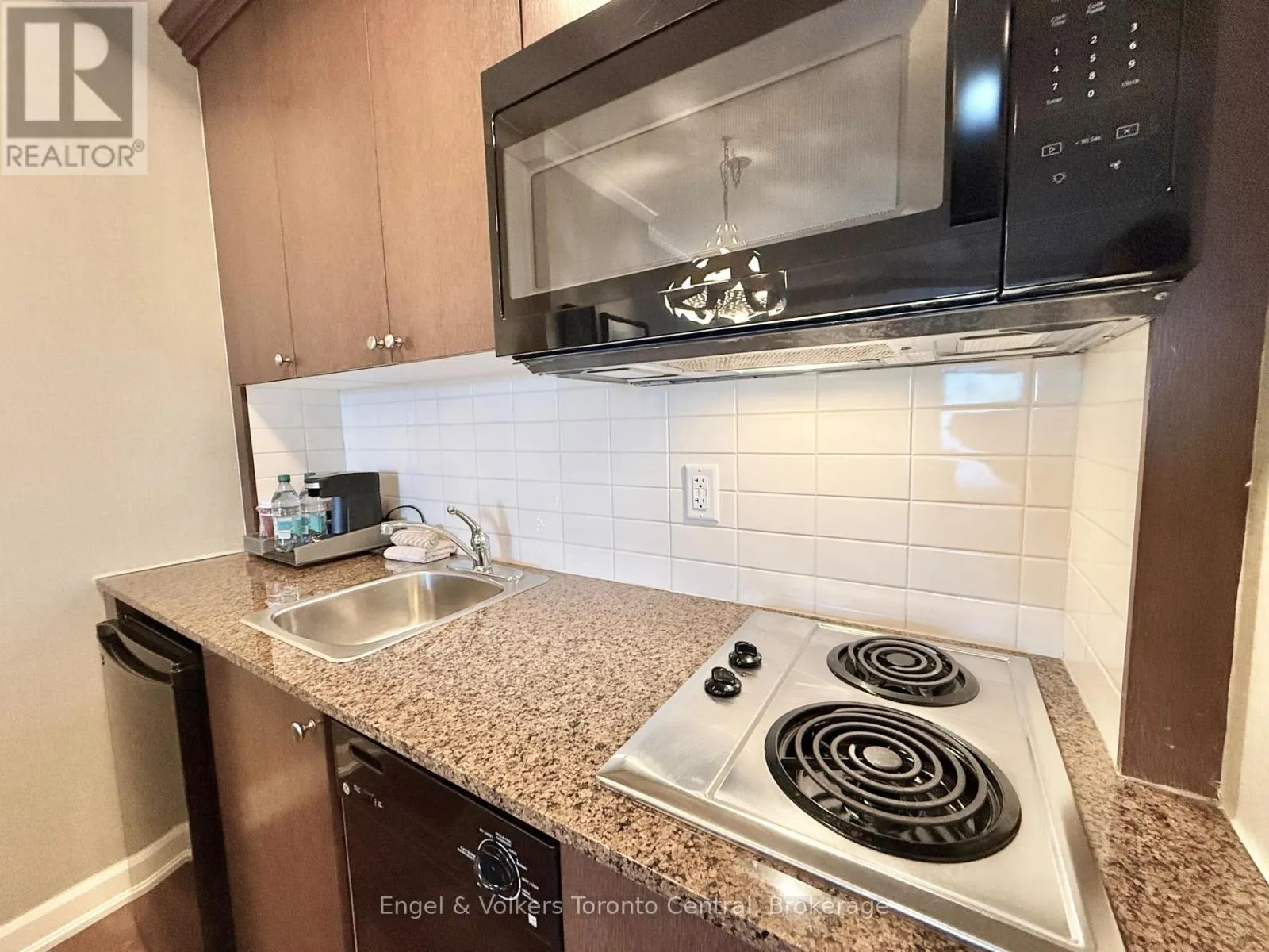 304 - 220 GORD CANNING DRIVE #304