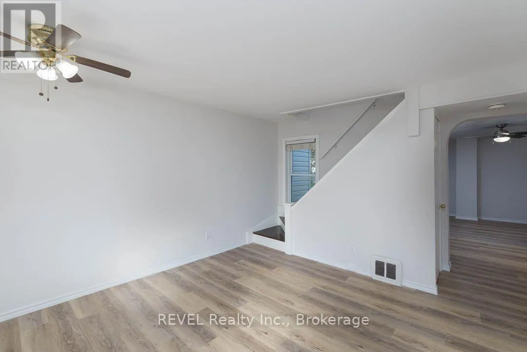 389 GLENDALE AVENUE