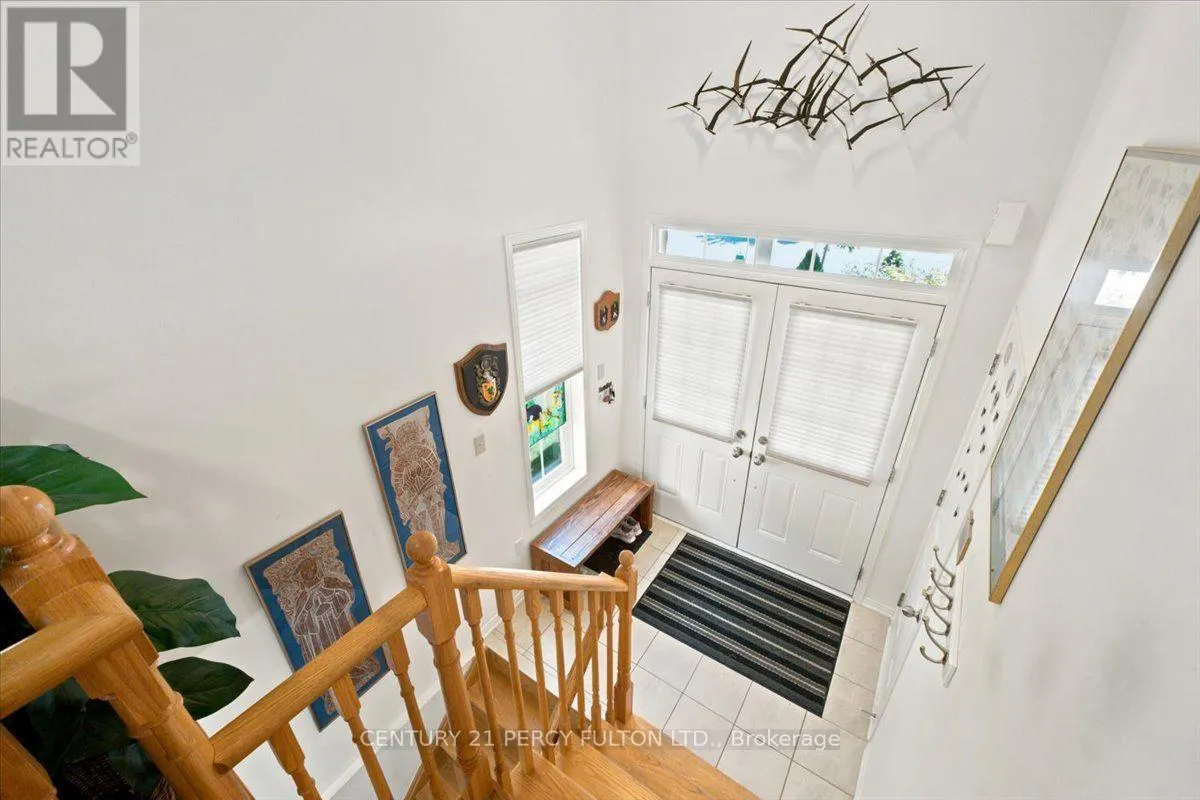 111 WHITE DRIVE